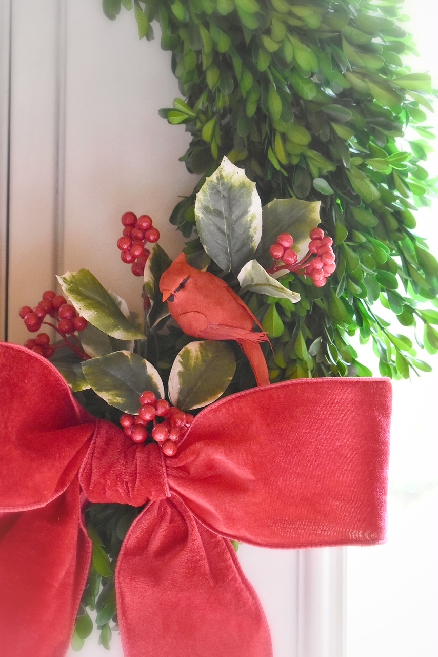 The Essential Christmas Wreath ⋆ SomeTyme Place