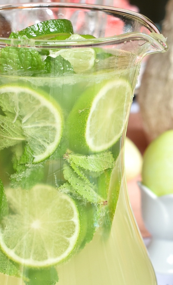 Sparkling Lime Mint Punch (Non-Alcoholic) ⋆ SomeTyme Place