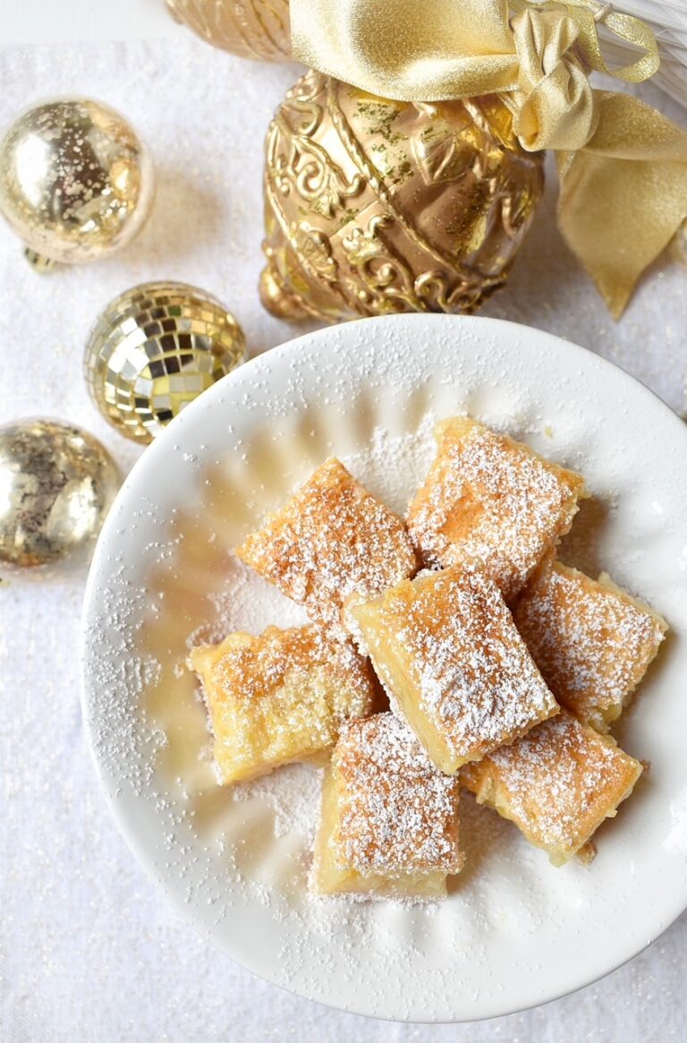 Extra-Lemony Lemon Bars I only make at Christmas ⋆ SomeTyme Place