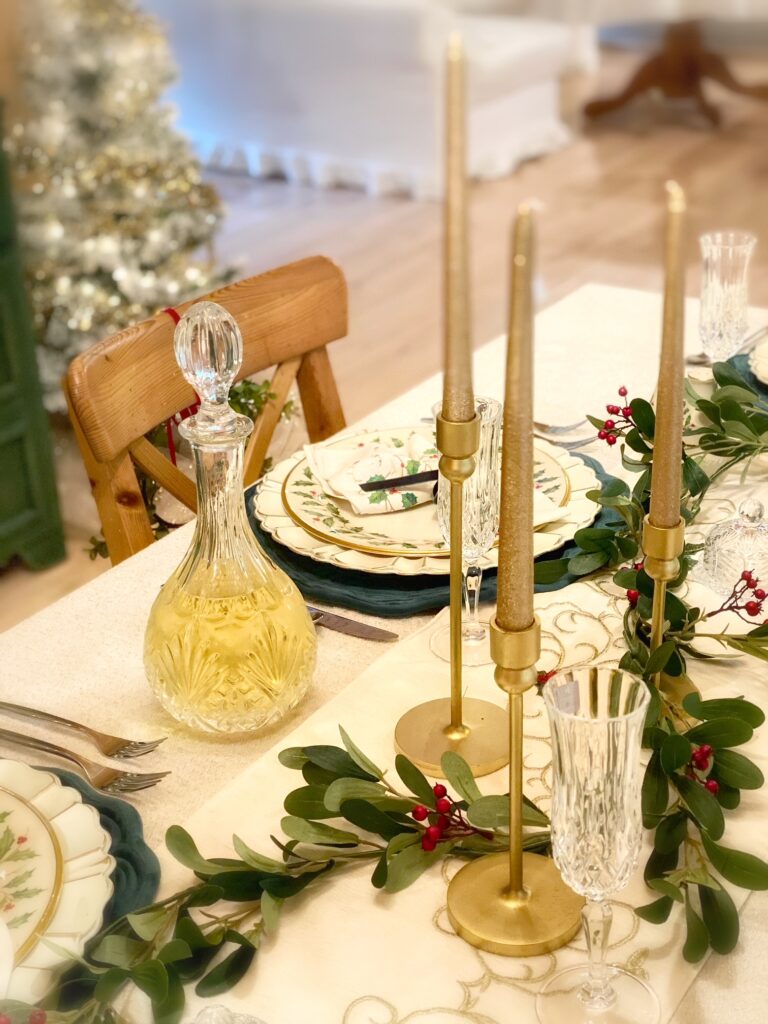 A Very Christmas Tablescape ⋆ SomeTyme Place ⋆