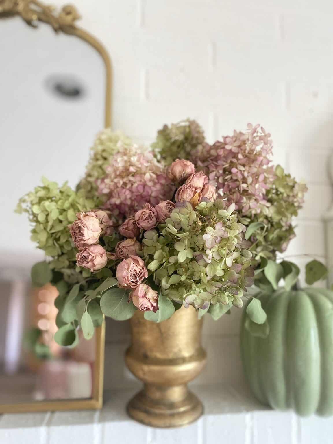 Drying Hydrangeas in Autumn ⋆ SomeTyme Place ⋆